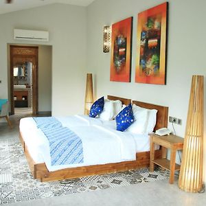 Suite dua-kamar tidur